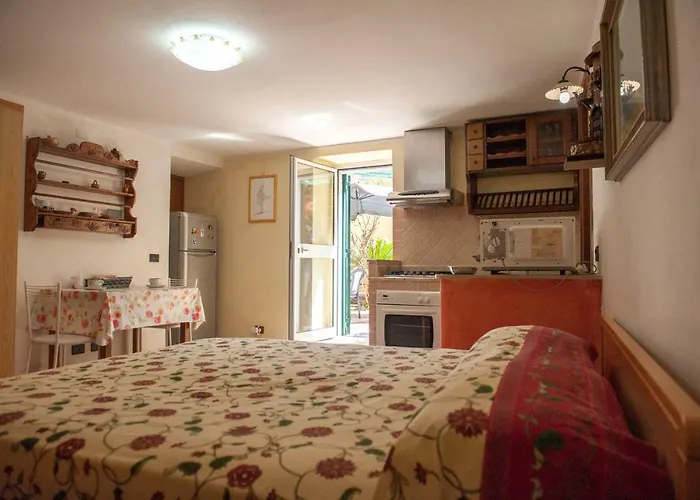 Borgo Marola Апартаменты Специя